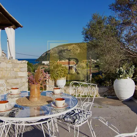 House On The Hill בית נופש *