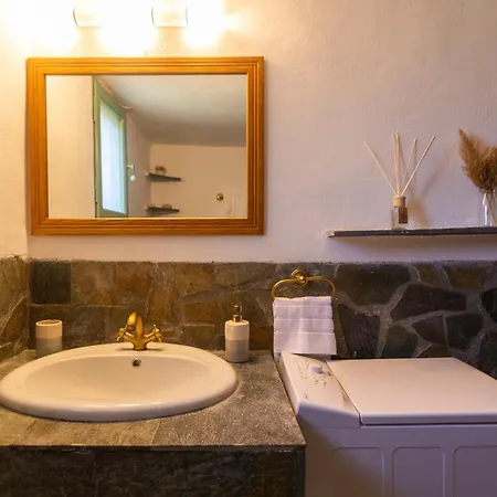 House On The Hill Vakantiehuis Hermione